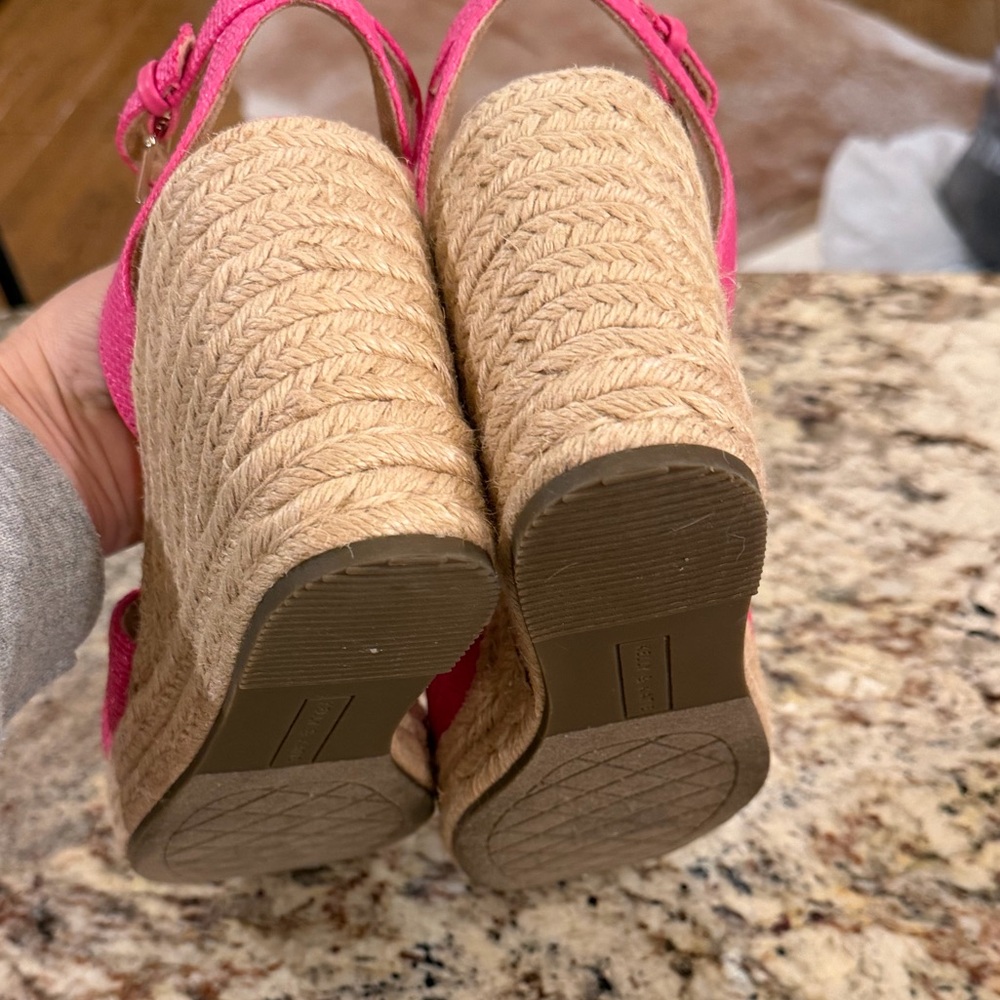 Hot Pink platform wedge Sandals - Picture 3 of 6